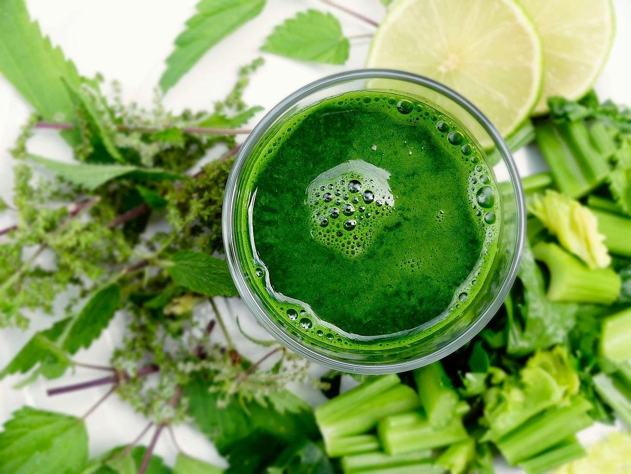 Kiwi and Lime Smoothie